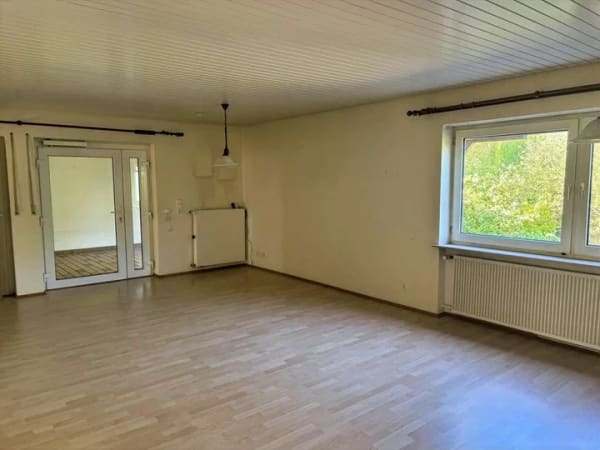 Immobilie in Bellheim - Zwei Häuser auf einem Grundstück – Ideal für Familie, Mehrgenerationenwohnen oder Vermietung - Bild 3