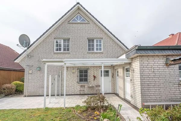 Immobilie in Zetel - Modernes Einfamilienhaus in ruhiger Lage - Bild 2