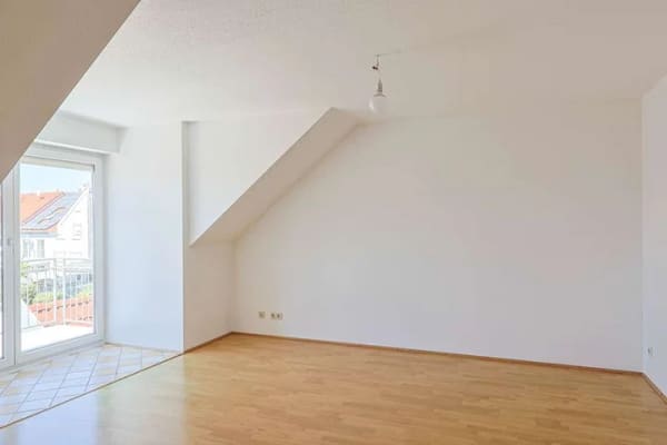 Immobilie in Manching - Lichtdurchflutete 3-Zimmer-Wohnung mit ausgebautem Dachboden - Bild 1