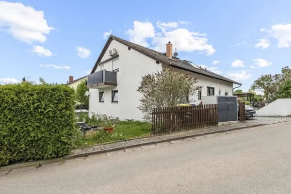 Immobilie in Emersacker - Ihr neues Zuhause im Grünen – helle 3-Zimmer-Wohnung mit Balkon & Gartenanteil - Bild 0