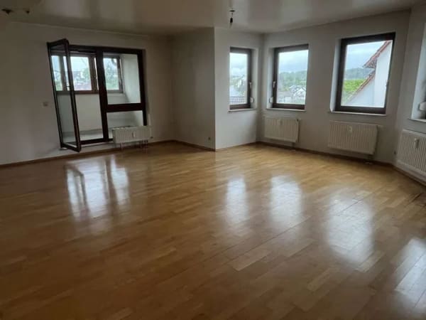 Immobilie in Rutesheim - Wohnen mit Weitblick - Maisonette mit Charme und ruhiger Lage - Bild 1