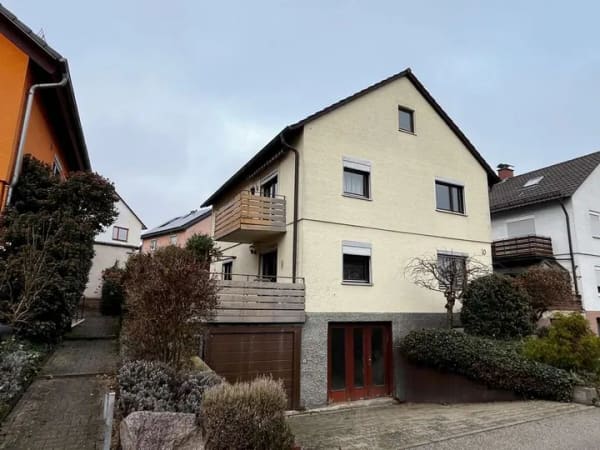 Immobilie in Wiesloch - TOP-Rendite [7%]Provisionsfrei in Wiesloch - 3 fam. Haus, 2 Garagen und Garten in ruhiger Lage - Bild 0