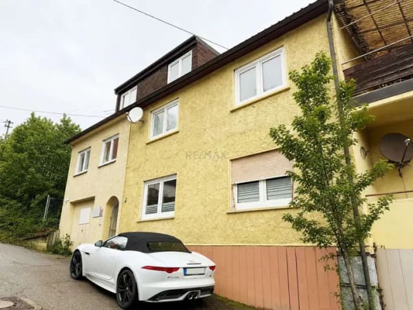Immobilie in Kuchen - Mehrfamilienhaus in Kuchen mit Lagerfläche und Büro – vielseitige Kapitalanlage mit Potenzial - Bild 0