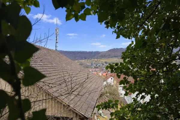 Immobilie in Kuchen - Mehrfamilienhaus in Kuchen mit Lagerfläche und Büro – vielseitige Kapitalanlage mit Potenzial - Bild 1