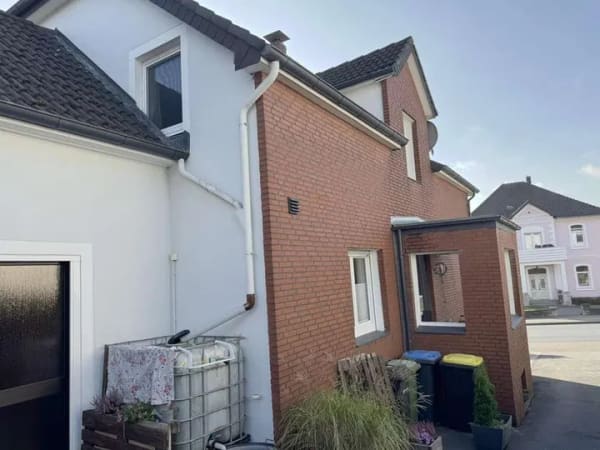 Immobilie in Borgholzhausen - Gepflegtes Einfamilienhaus mit Garten, Keller und Garage in Borgholzhausen! - Bild 2