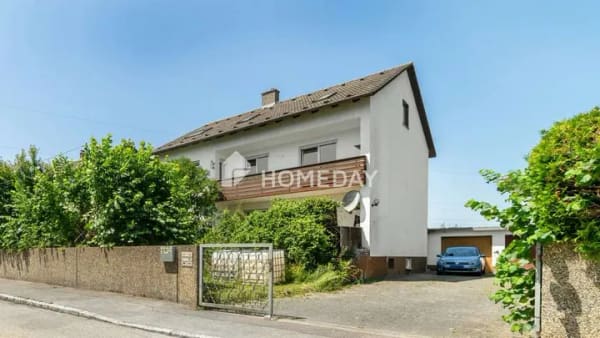 Immobilie in Karlskron - Ideal für Familien, Anleger oder zur Kombination - Mehrfamilienhaus mit drei Wohneinheiten - Bild 0