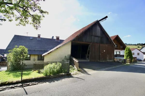Immobilie in Schotten - Landlust mit Freiraum - Hofensemble mit Wohnhaus, Stall und Scheune bietet Platz für Tiere und Ideen - Bild 2