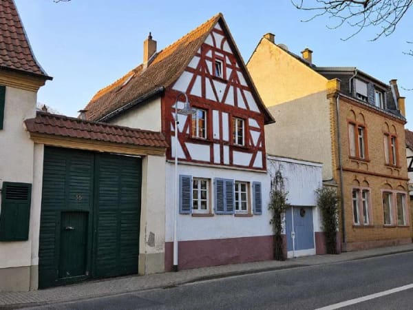 Immobilie in Flörsheim - Perfekte Alternative zu einer Eigentumswohnung: Hübsches Einfamilienhaus + weitere Wohnung - Bild 1