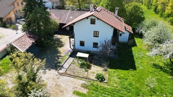 Immobilie in Reisbach - Stilvolles Landhaus mit Sauna & Gartenidylle - Lebensqualität auf höchstem Niveau! Bezugsfrei! - Bild 3