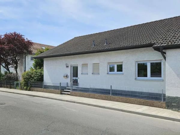 Immobilie in Sandhausen - Sanierung oder Neubau! Einfamilienhaus mit Einliegerwohnung in Sandhausen - Bild 0
