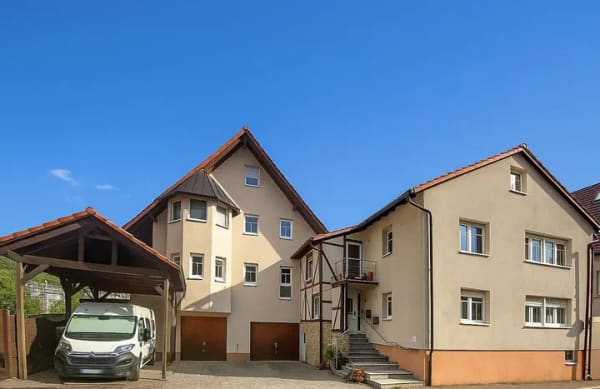 Immobilie in Mühlhausen - Wohnensemble in zentraler Lage – Zweifamilienhaus mit angrenzendem Einfamilienhaus - Bild 1