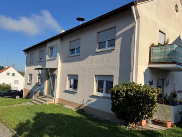 Immobilie in Hohenstein - Mehrfamilienhaus mit großem Grundstück  in Hohenstein - Bild 0