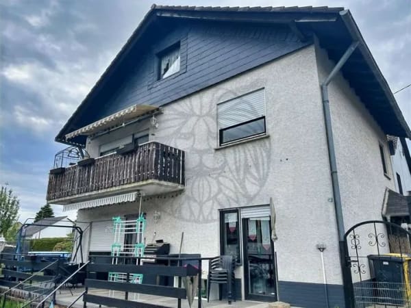 Immobilie in Singhofen - Singhofen: EFH mit Garten und viel Platz für Ihre Familie! - Bild 0