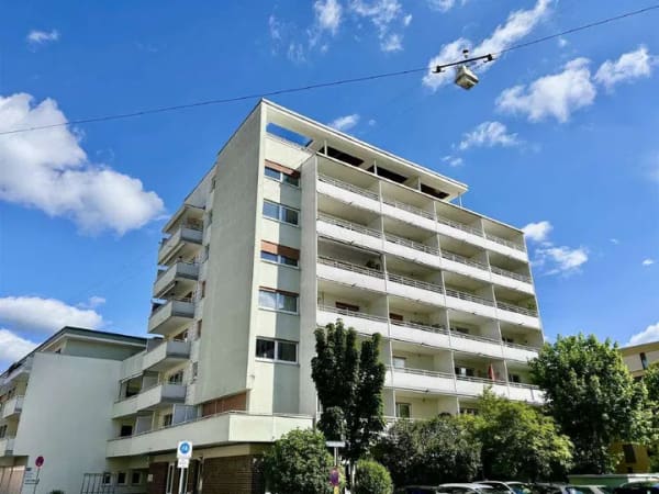 Immobilie in Landshut - Wohnen mit Weitblick und perfekter Anbindung! - Bild 0