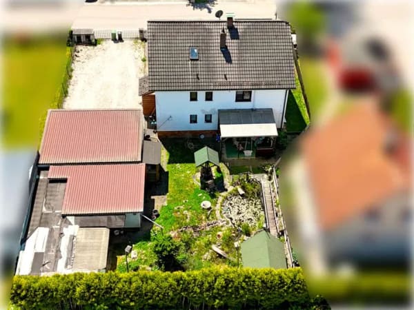Immobilie in Zeitlarn - Küss mich wach!
Zweifamilienhaus in Zeitlarn - freiwerdend! - Bild 2
