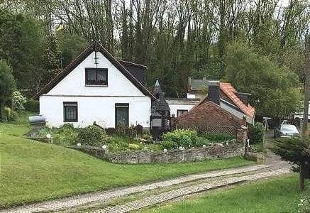 Immobilie in Seegebiet Mansfelder Land - Einfamilienhaus mit großem Garten in Dederstedt - Bild 1