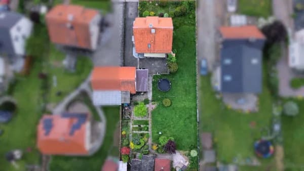 Immobilie in Rosdorf - Charmantes Einfamilienhaus mit zusätzlichem Grundstückspotenzial - Bild 1
