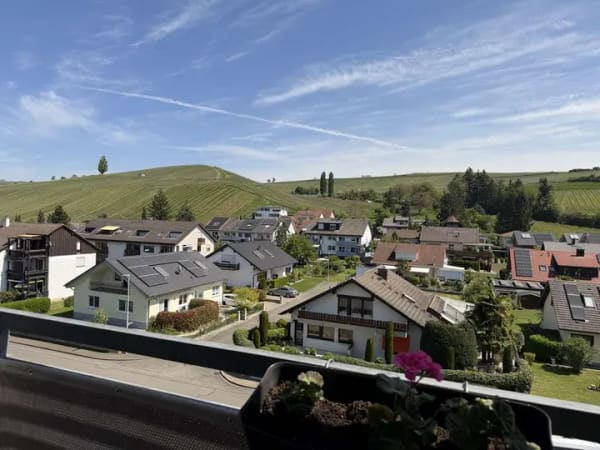 Immobilie in Auggen - Attraktive 3,5 Zimmerwohnung mit herrlichem Ausblick in die Weinberge von Auggen - Bild 1
