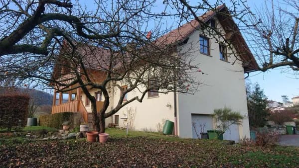 Immobilie in Lichtenfels - Großzügiges Zweifamilienhaus in Lichtenfels-Weingarten - Bild 0