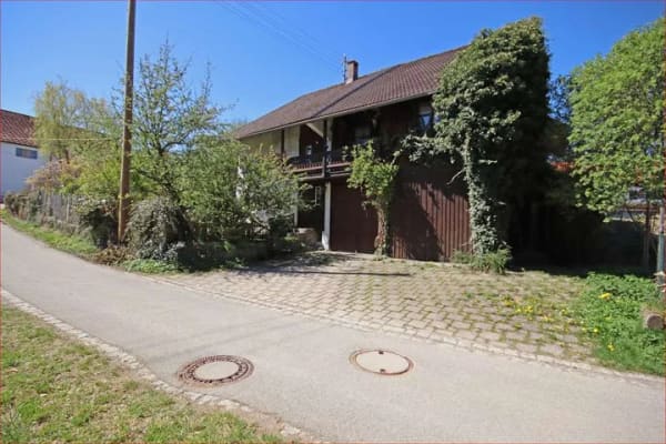 Immobilie in Bidingen - Bauernhaus aus dem 17. Jahrhundert – eine Rarität wie aus dem Bilderbuch - Bild 2