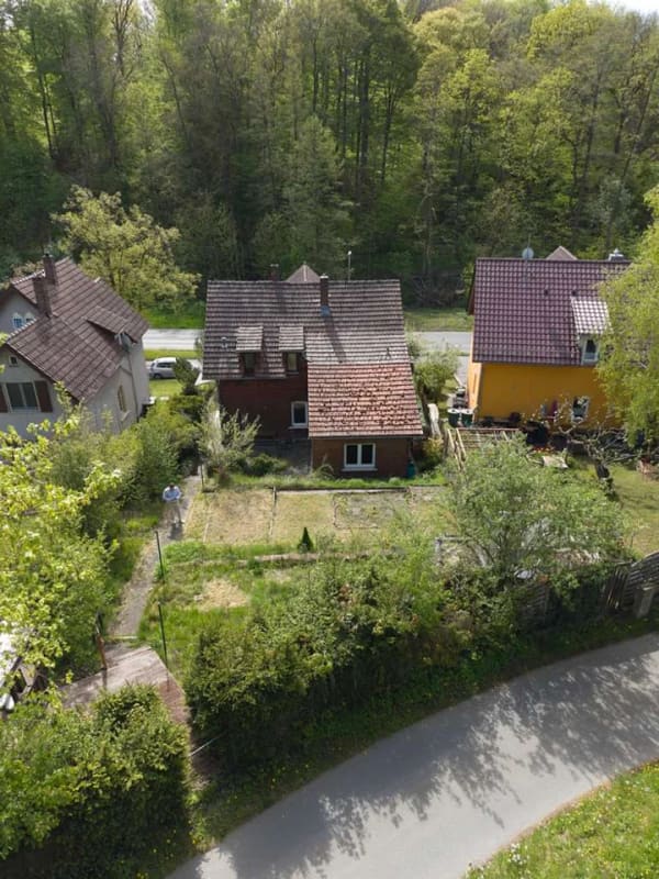 Immobilie in Coburg - Romantisches Ein- bis Zweifamilienhaus mit großer Terrasse und Garten in Coburg, nahe Kürengrund - Bild 3