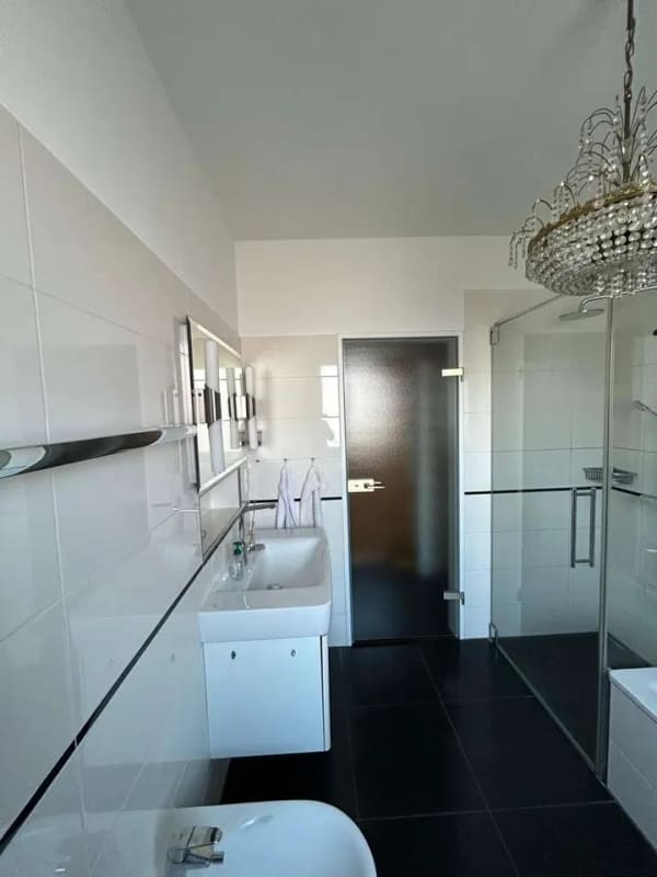 Immobilie in Melsungen - *Wohnen in bester Lage in Melsungen* Einfamilienhaus mit Einliegerwohnung, Doppelgarage & Carport  - Bild 4