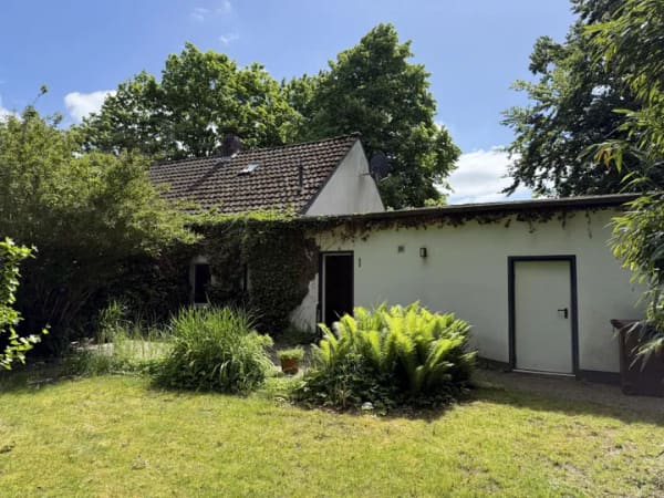 Immobilie in Schortens - Potenzial auf attraktivem 1.764 m² Grundstück - Bild 2