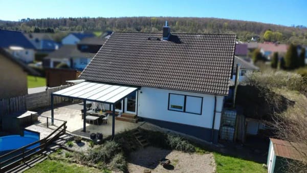 Immobilie in Willebadessen - Einfamilienhaus mit Doppelgarage und Pool - Bild 3
