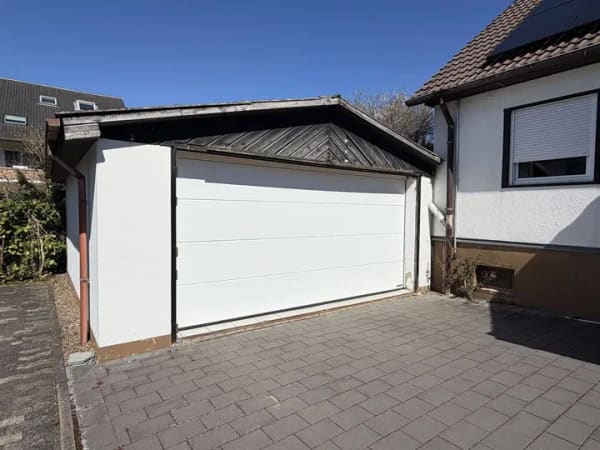 Immobilie in Willebadessen - Einfamilienhaus mit Doppelgarage und Pool - Bild 4