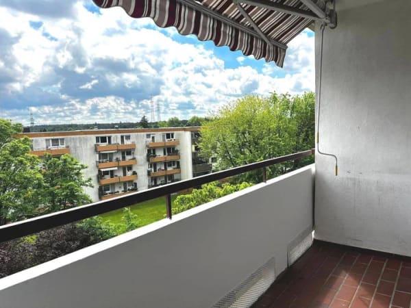 Immobilie in Eggenstein-Leopoldshafen - Ihr neues Zuhause: Stilvolle 3-Zimmer-Wohnung mit Balkon In Eggenstein-Leopoldshafen zu verkaufen - Bild 0