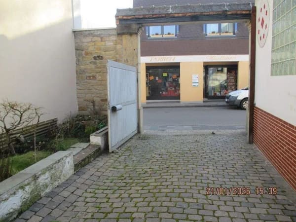 Immobilie in Freinsheim - FREINSHEIM, Wohnung, älteres Baujahr, mit Keller und Garage, gepflegt. Verkaufspreis 234.000,00 Euro. - Bild 2