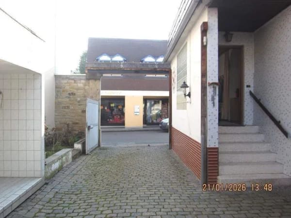 Immobilie in Freinsheim - FREINSHEIM, Wohnung, älteres Baujahr, mit Keller und Garage, gepflegt. Verkaufspreis 234.000,00 Euro. - Bild 3