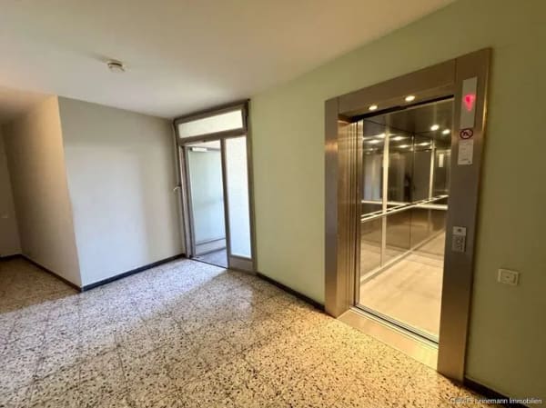 Immobilie in Hannover - Ein-Zimmer-Wohnung mit Balkon und Kellerraum  in top gepflegter Wohnanlage
 - optional Tiefgaragenp - Bild 2