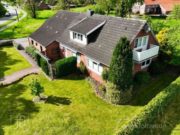 Immobilie in Nortmoor - Modernisiertes Landhaus mit Scheune und optional separatem Grundstück - Bild 0