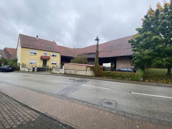 Immobilie in Rutsweiler an der Lauter - Ehemaliges Bauernhaus mit Nebengebäude und Scheune - Bild 0
