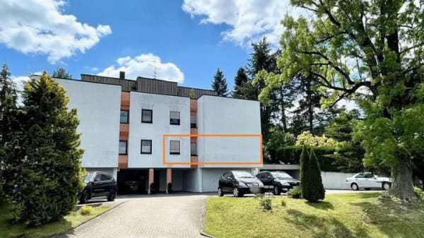 Immobilie in Schwäbisch Gmünd - Wohlfühlen in Schwäbisch Gmünd, charmante 2,5-Zimmer-Wohnung mit überdachtem Stellplatz

 - Bild 0