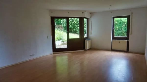 Immobilie in Schwäbisch Gmünd - Wohlfühlen in Schwäbisch Gmünd, charmante 2,5-Zimmer-Wohnung mit überdachtem Stellplatz

 - Bild 1