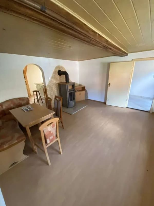 Immobilie in Schönenberg-Kübelberg - Freistehendes solides Einfamilienhaus in ruhiger Seitenstraße - Bild 2