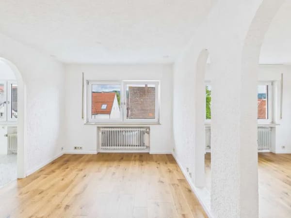 Immobilie in Bad Boll - Im Herzen von Bad Boll - 
Komplett sanierte, sehr interessante 4,5-Zimmer-Wohnung - Bild 1