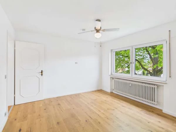 Immobilie in Bad Boll - Im Herzen von Bad Boll - 
Komplett sanierte, sehr interessante 4,5-Zimmer-Wohnung - Bild 4