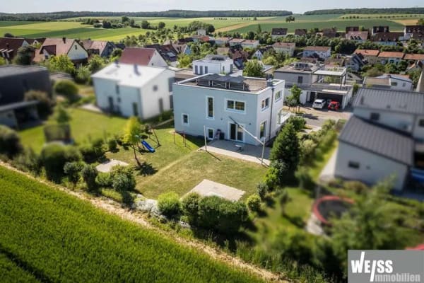 Immobilie in Estenfeld - Einzigartige Gelegenheit! Einfamilienhaus-Highlight in Best-Lage von Estenfeld - Bild 2