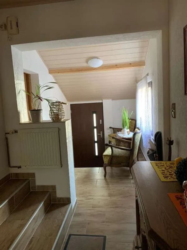 Immobilie in Limeshain - Ruhig gelegenes 2-Familienhaus mit Nebengebäude und viel Potenzial in Feldrandnähe! - Bild 1