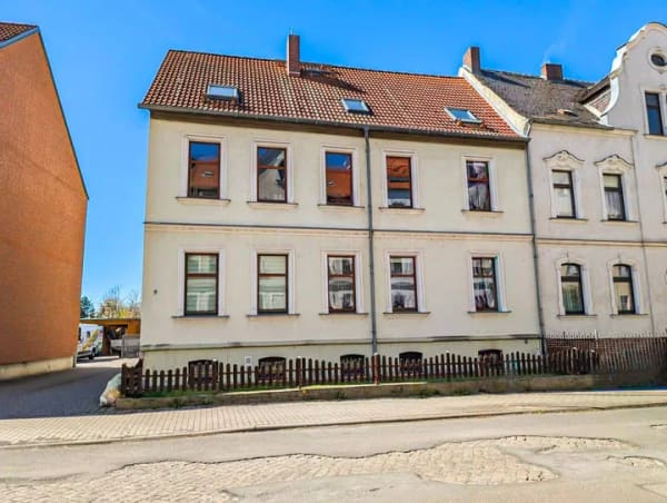 Immobilie in Eilenburg - Idyllisch Wohnen - Hobby - Vermietung: 3 WE mit großem Grundstück, Pool, Gartenhaus, Werkstatt - Bild 1