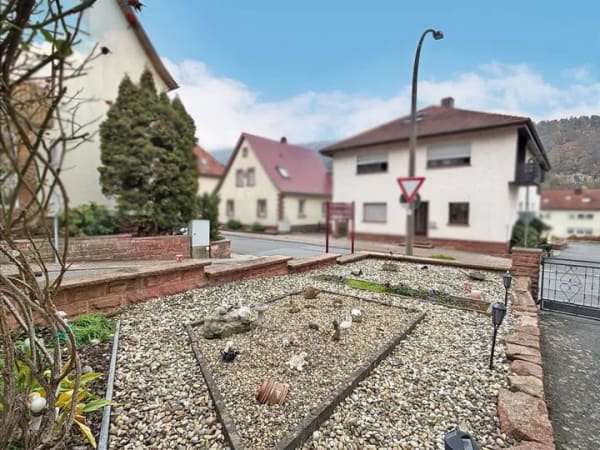 Immobilie in Collenberg - Viel Platz in zentraler Lage - Bild 3