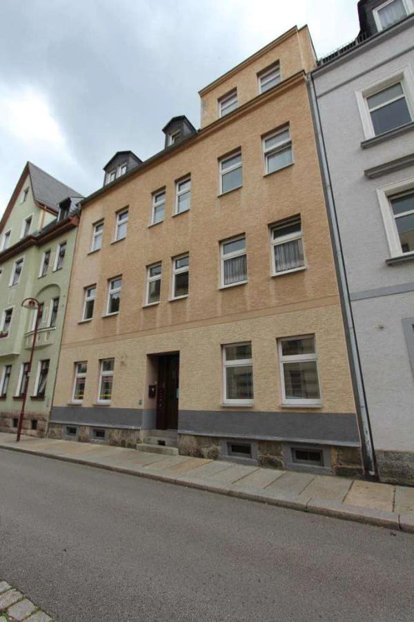 Immobilie in Aue-Bad Schlema - Freistaat Sachsen – Erzgebirgskreis, MFH mit 1 GE und 6 WE in der Großen Kreisstadt Aue-Bad Schlema - Bild 1
