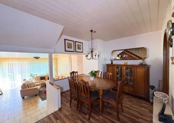 Immobilie in Mutterstadt - Gepflegtes Einfamilienhaus mit sonnigem Garten und Garage - Bild 3