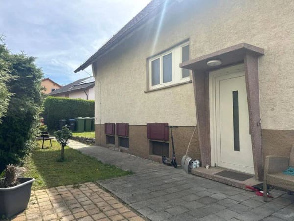 Immobilie in Ölbronn-Dürrn - Viel Platz für Ihre Ideen - Einfamilienhaus mit Scheune und großem Grundstück - Bild 2
