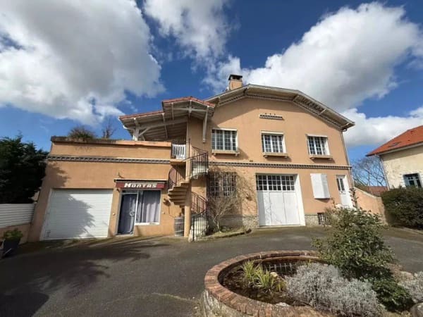 Immobilie in Erzhausen - Charmantes 3-Schlafzimmer-Haus mit Pool in Sauveterre-de-Béarn - Bild 0