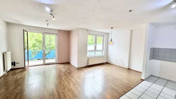 Immobilie in Eltville am Rhein - * Eltville: Bezugsfreie 3-Zimmer-Wohnung mit Balkon * - Bild 1