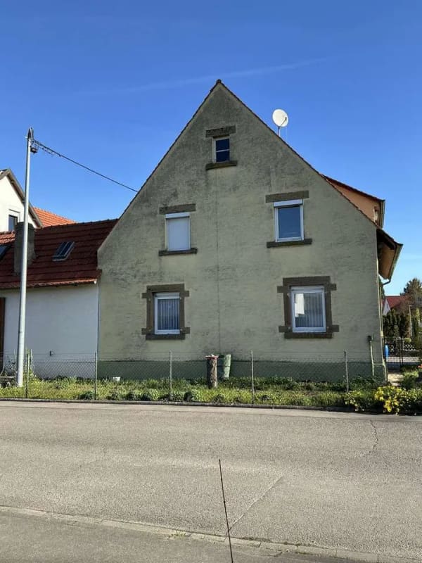 Immobilie in Brackenheim - Einfamilienhaus mit Umbaupotential in Brackenheim - Bild 0